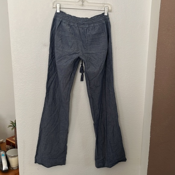 🏝️🏄🏻♀️ROXY PANTS DISTRESSED SZ SMALL (30Wx31L) BLUE EXCELLENT CONDITION - Picture 6 of 6